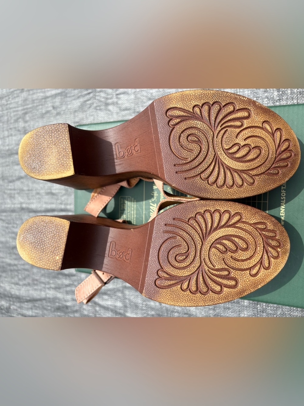 b.o.c. Sandals in Blush Pink - Picture 4 of 5